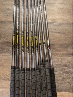 Dynamic gold 8 shafts, 1 KBS shaft