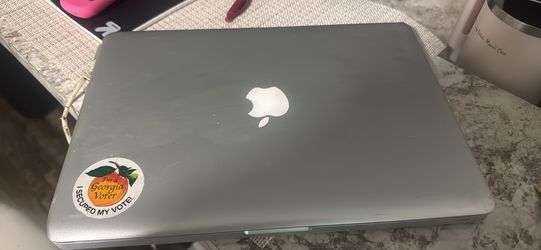 MacBook Pro 2015 NO CHARGER
