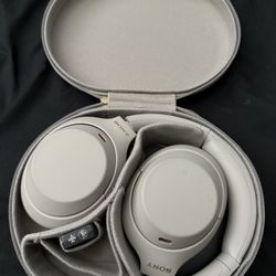 Xm4 Headphones