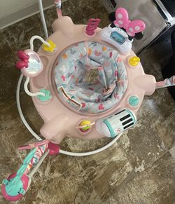 Minnie Mouse bouncer 