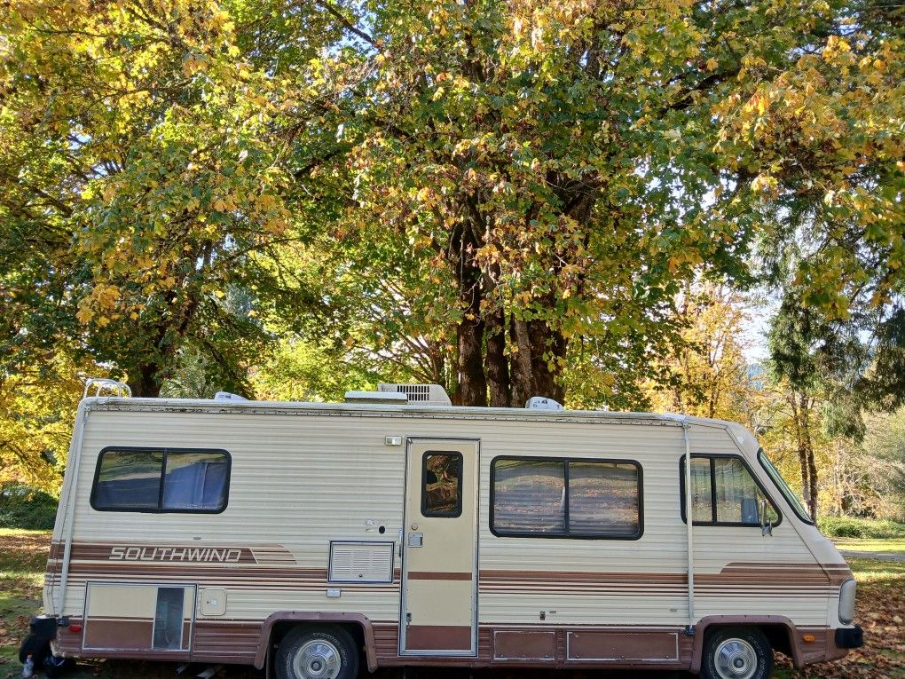 1985 Fleetwood Southwind