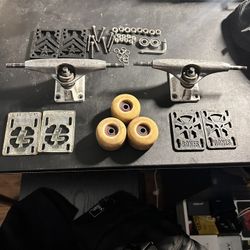 8.0“ Tensor Skate Trucks With Extra Hardware 