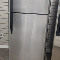 KENMORE REFRIGERATOR 2DOORS STAINLESS STEEL WORK GREAT CONDITIONS DELIVERY AVAILABLE 30W 30D 67H DELIVERY 