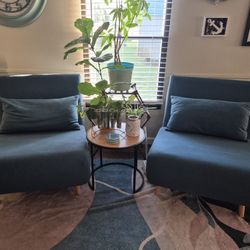 2 Jacquelyn Accent Chairs