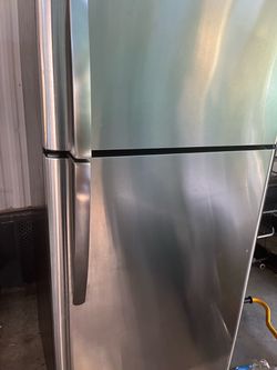 Stainless Steel Top Freezer Refrigerator