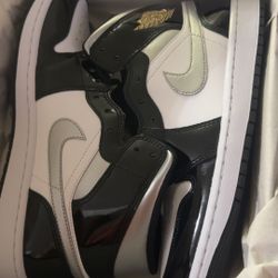 Jordan 1 Mid