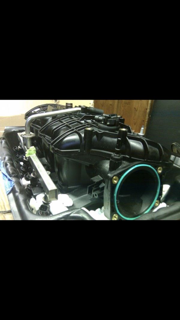 TrailBlazer SS intake Manifold Catherdal port for Sale in Fort Worth