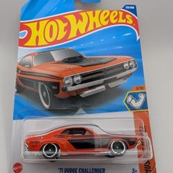 HOT WHEELS 71 DODGE CHALLENGER 