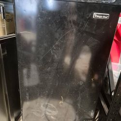 Mini refrigerator