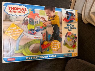 Fisher-Price Thomas & Friends My First Train Table