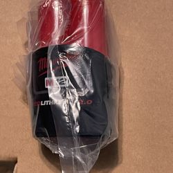 Brand new Milwaukee M12 12-Volt Lithium-Ion 2.0 Ah Battery 