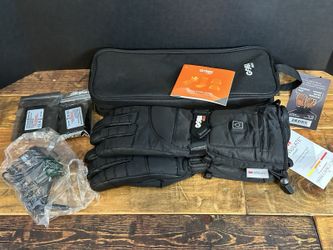 Gobi Heat Epic Heated Ski Gloves. Small