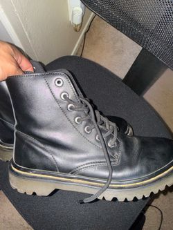 Dr martens  size 8(unisex)