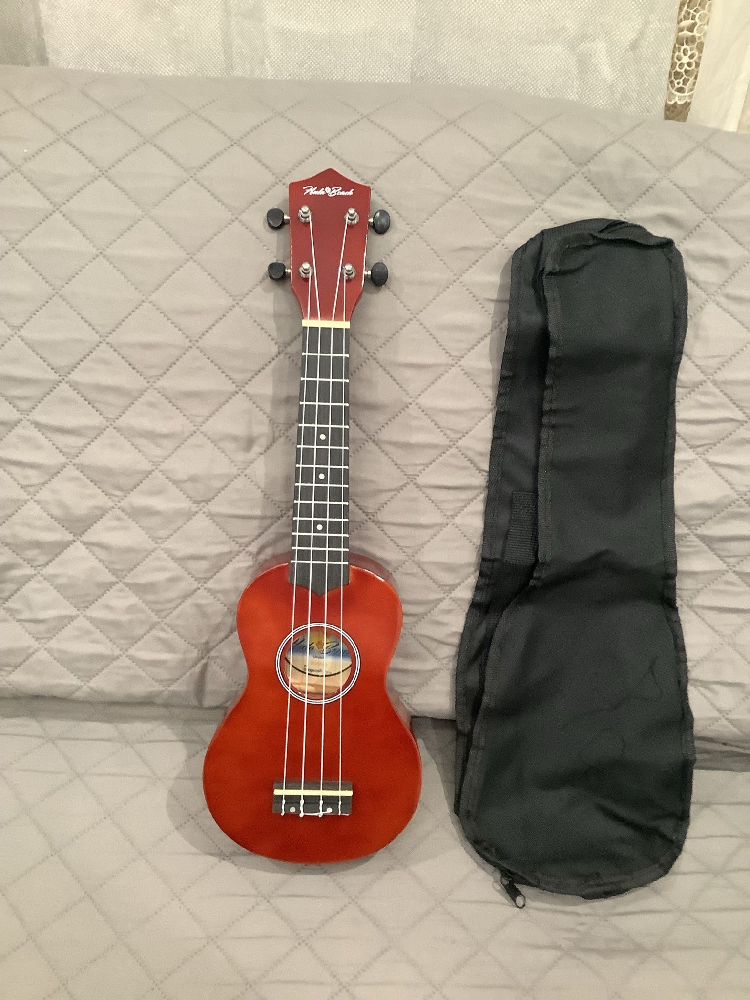 Hula Beach soprano ukulele