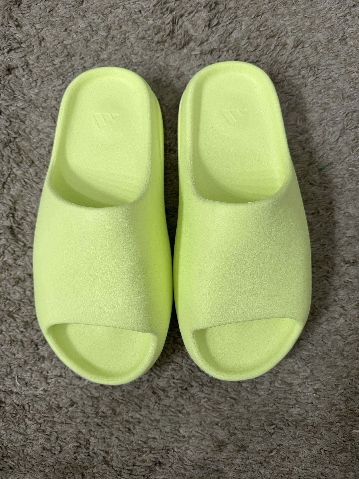Yeezy Slide (Neon)