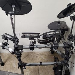 Simmons SD550 Drum Set