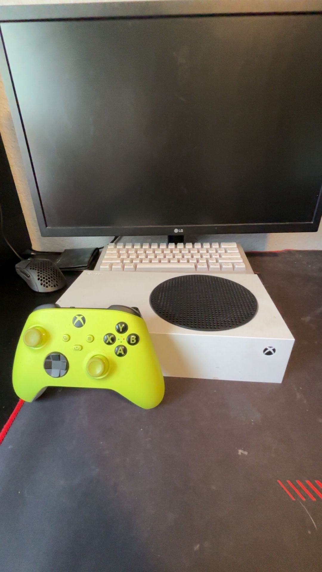 XBOX SERIES-S (Price Negotiable)