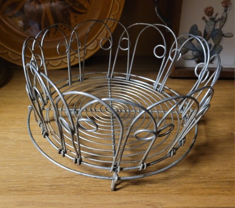 Collapsible Egg Basket
