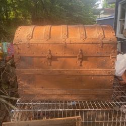 Large Steamer Trunk 1800’s 