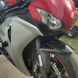 08 Cbr1000rr 