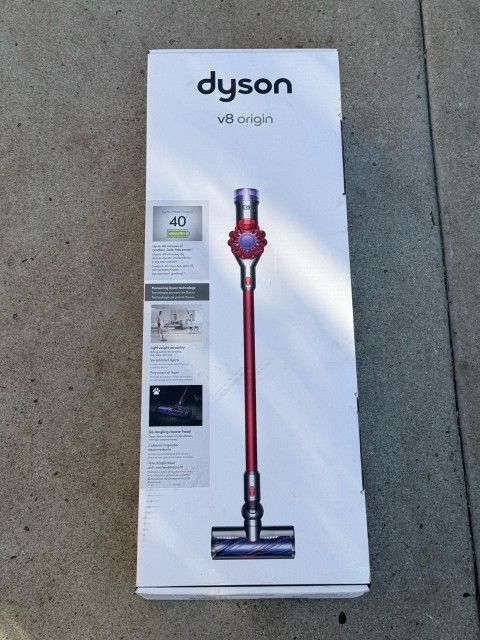 Dyson v8 Origin Vacuum Cleaner ~ Brand New!