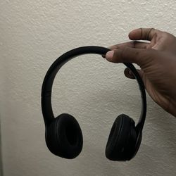 Beats Solo 3 Color way Black 