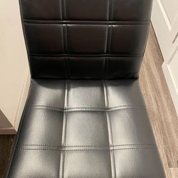 2 Leather Bar Stool Chairs 
