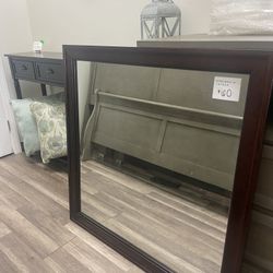Cherry Mirror Markdown 