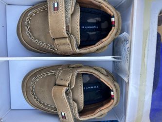 Tommy Hilfiger Size 2