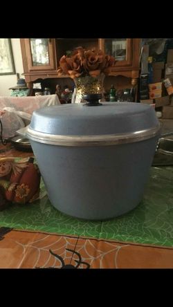Light blue pot