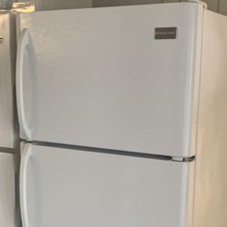 Great Selection Of Appliances For Home And Gardens 