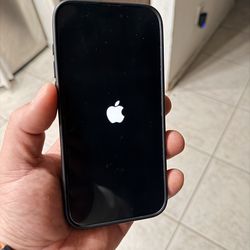 iPhone 15 pro Max 1tb fully unlocked