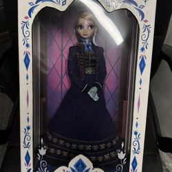 Disney Limited Edition Elsa Doll Frozen