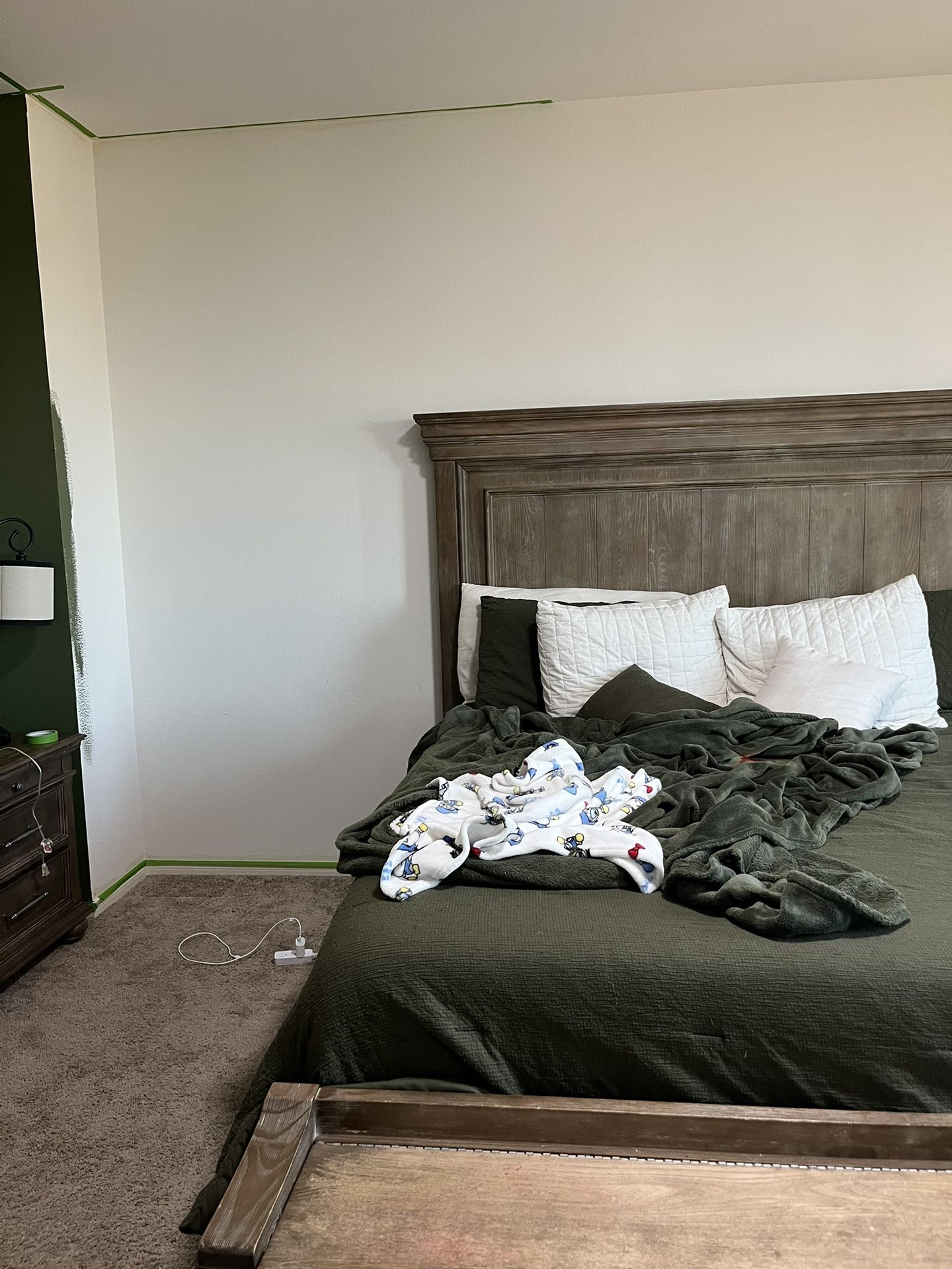 King Sized Bed Frame W/Trunk