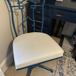 Vintage Chinese Chippendale Blue Faux Bamboo Cast Aluminum Rotating Chair 