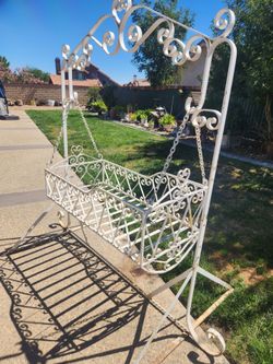 Vintage Wrought Iron Garden Planter Cradle