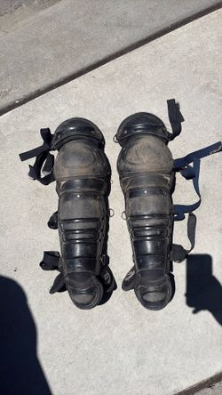 Catcher leg guards