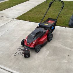 Toro Stripe 60V Lawn Mower w Battery