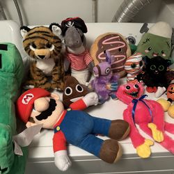 Plush Stuffed Animals Lot 