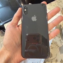 iPhone Xs Cracked Screen Unlocked
