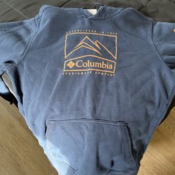 Columbia Sweater 
