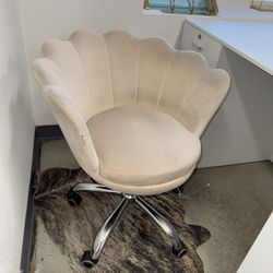 Shell Style Office Chair 