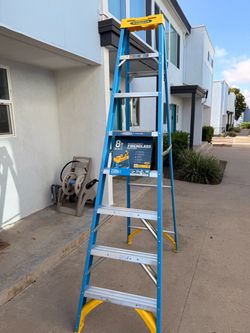 Werner 8ft Fiberglass Step Ladder 250lb