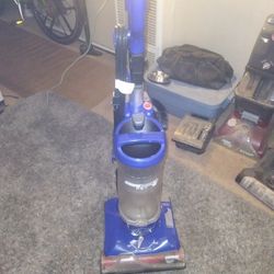 HOOVER ADVANCED PET VACCUM CLEANER.