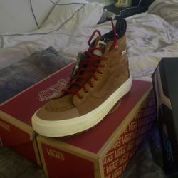 Sk8-Hi MTE 2 Vans - SIZE 8 MENS