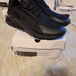 Nike 270