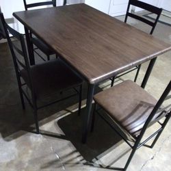 Comedor  de 4 Sillas