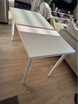 Table with adjustable legs from Ikea