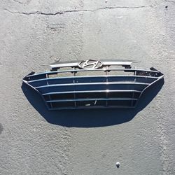 2019-2020 Hyundai Elantra Front Grille OEM 
