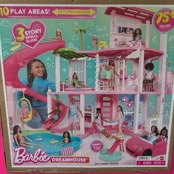 BARBIE DREAM HOUSE 